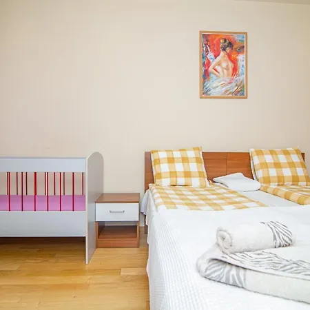 - Kalman Gold Apartment