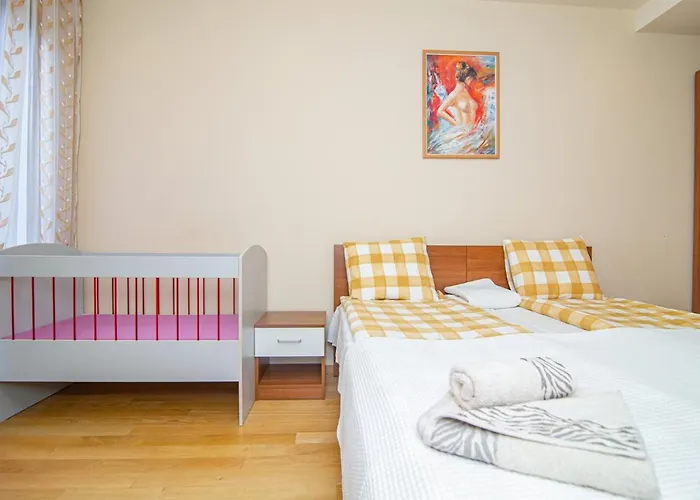 - Kalman Gold Apartman